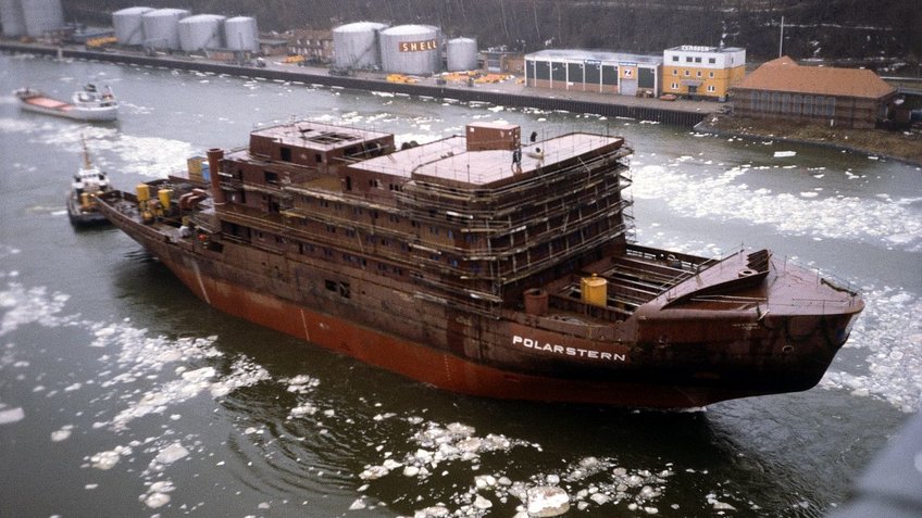 Aufnahme eines Schiffes im Rohbau | © Klaus von Bröckel